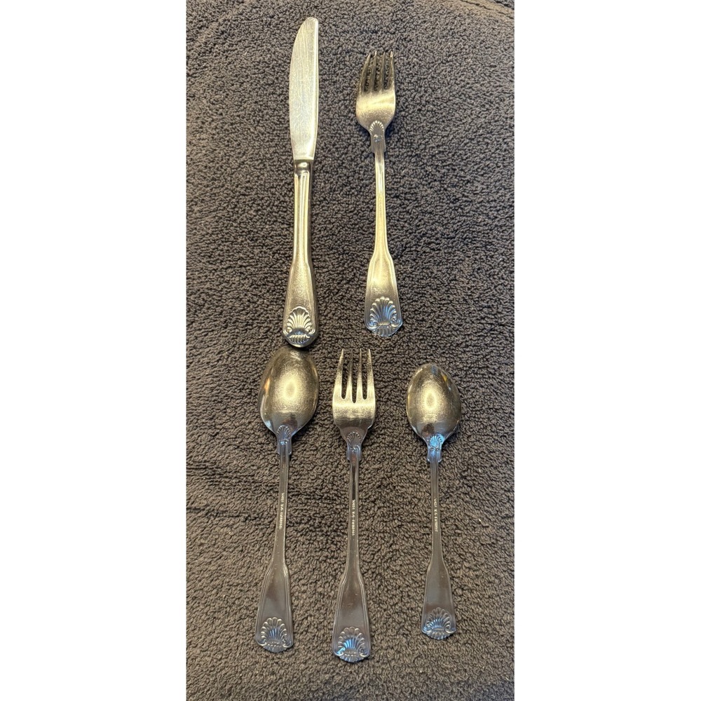 Towle London Shell 18/8‎ Stainless 5 Pc Place Setting Korea Flatware